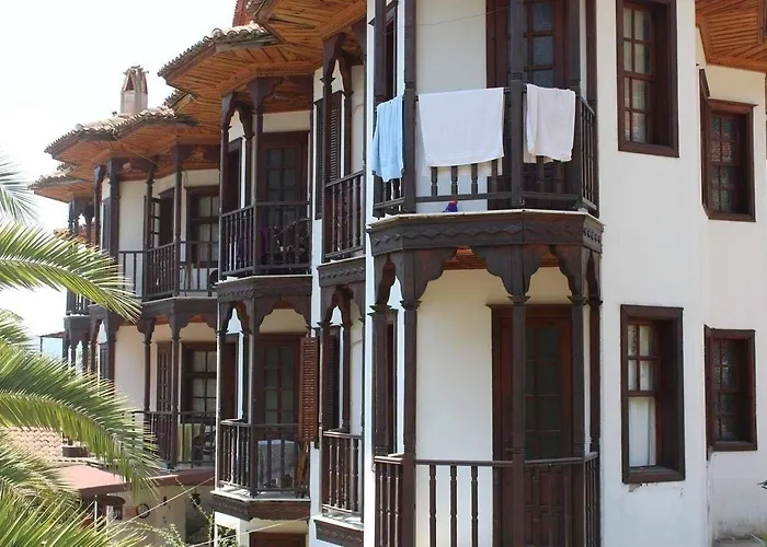 Orkide Akyaka (Mugla)